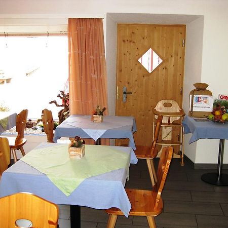 Pensiun Garni Plaz Hotel Scuol Exterior photo